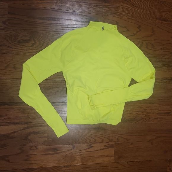Free People Good Karma High Neck Layer M/L NWOT Neon Yellow - Picture 3 of 6